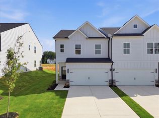 121 Brass Tack Dr, Powdersville, SC 29611