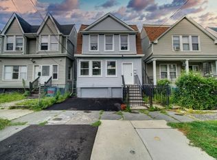 204 N 11th St, Newark, NJ 07107