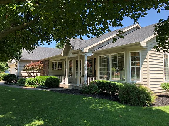 3rd image of 1508 Garland Dr