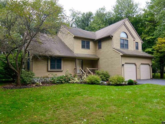 3rd image of 12 Arbor Ln