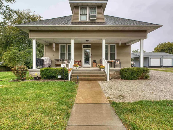 602 N 3rd St, Boonville, IN 47601