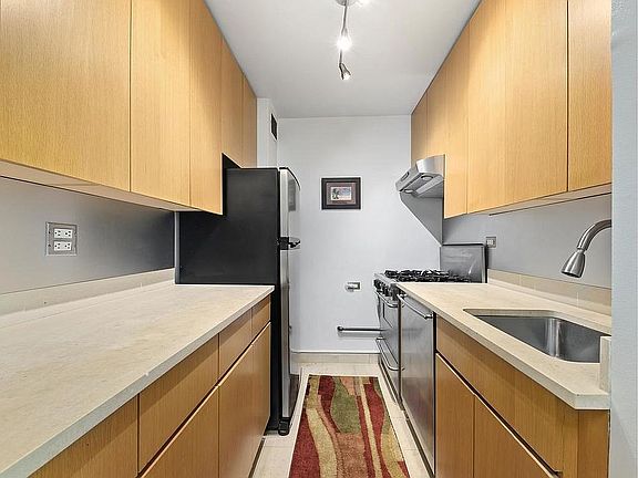 4th image of 400 Central Park W APT 3L