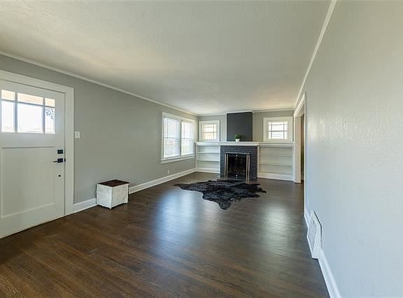 3rd image of 4805 Liberty St