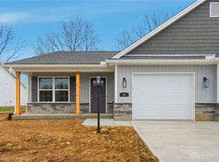65 Timber Creek Dr, Carlisle, OH 45005