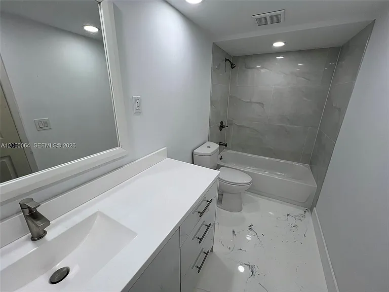 9105 SW 19th Pl #A — Photo 27