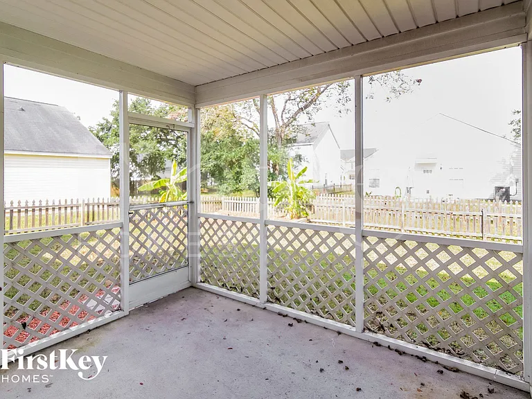 102 Kilpatrick Ct — Photo 9