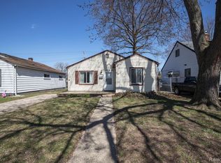 34560 Winslow St, Wayne, MI