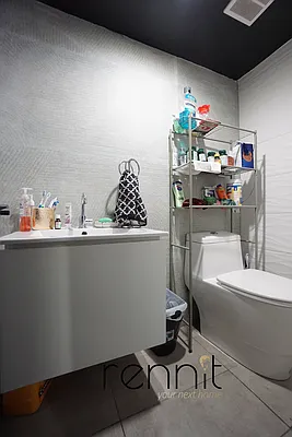 Rented by Rennit Inc. | media 40