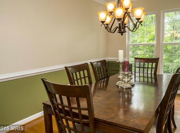 5th image of 962 Riverdale Cir