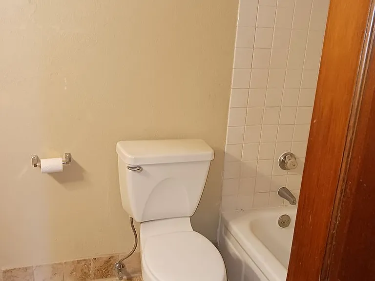 708 Highland Dr — Photo 29