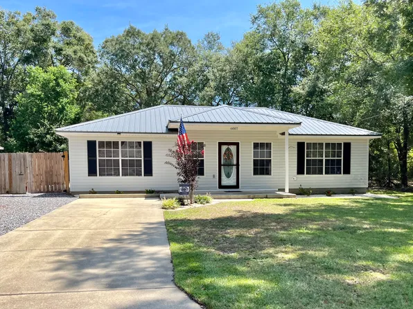 6007 Savannah Dr, Milton, FL 32570