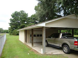 5th image of 250 Cavalier Dr