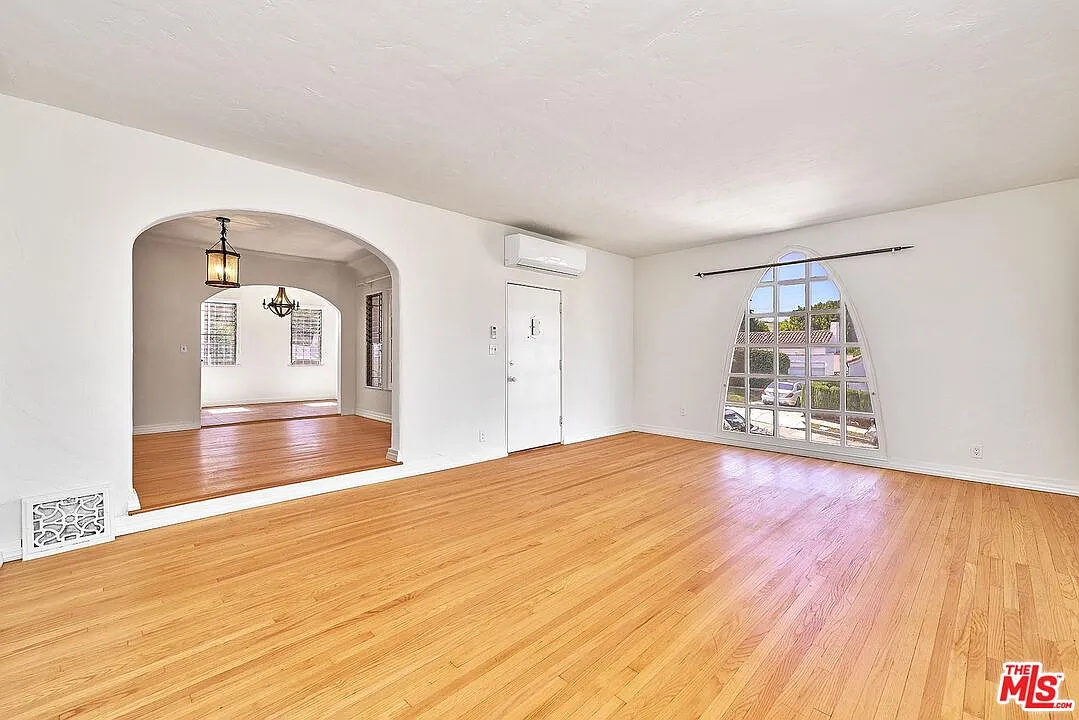 3 bed, 2.0 bath, 1700 sqft, $4,700 — Photo 4