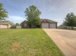 11299 S 274th East Ave, Coweta, OK 74429