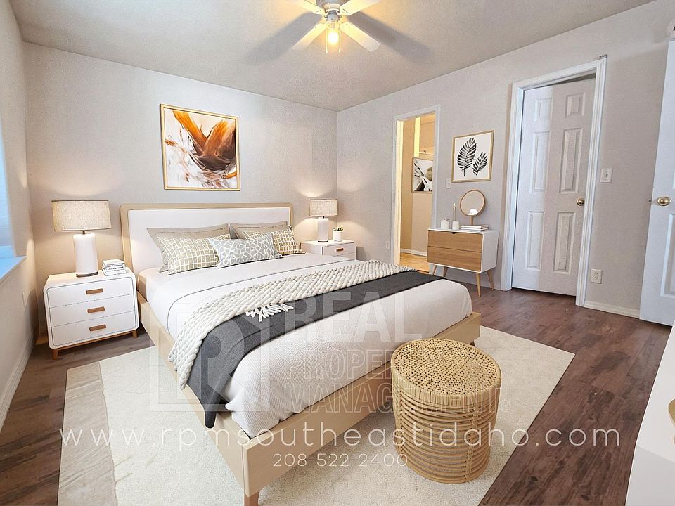 1st image of 2801 E Chasewood Dr