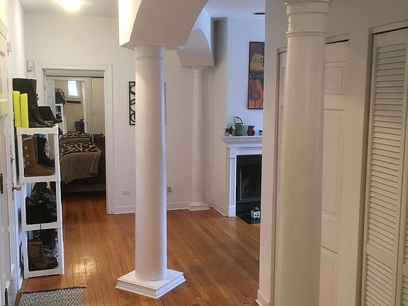 2nd image of 4018 N Ashland Ave #9