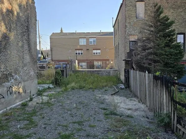 1355 W 16th St, Chicago, IL 60608