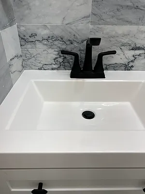 Rented by Addison Property Group | media 9