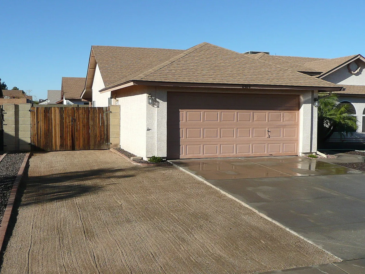 3 bed, 2.5 bath, 1600 sqft, $2,095 — Photo 2
