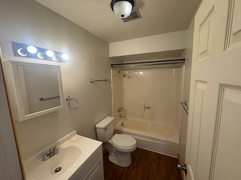 304 Quincy St #2 — Photo 20