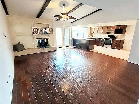 4th image of 7123 Cloverglen Dr