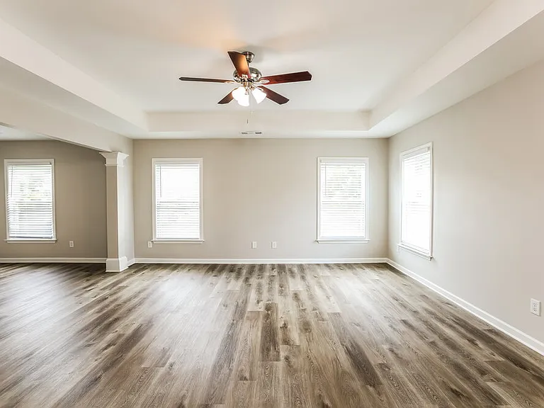 5485 Fieldfreen Dr — Photo 9