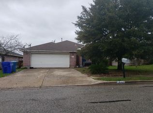 110 Cavalry Trl, Elgin, TX 78621