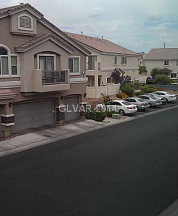 3rd image of 4824 Straight Flush Dr Unit 101