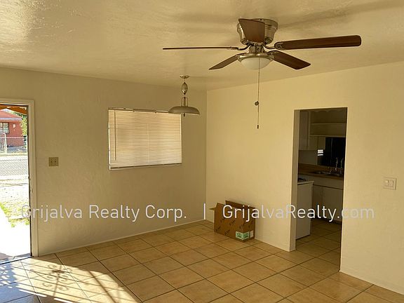 2nd image of 4525 E 17th St #4525