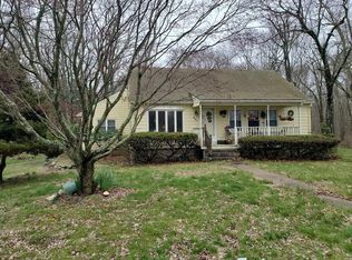 483 Tremont St, Rehoboth, MA 02769