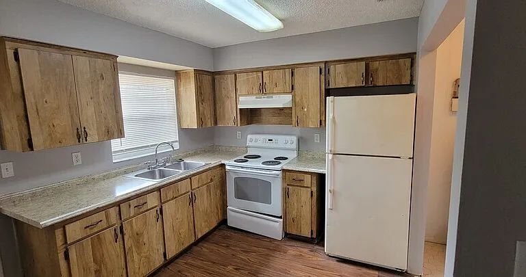 457 Arapahoe Ave — Photo 5