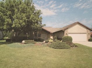 1316 Southtowne Ct, South Milwaukee, WI 53172