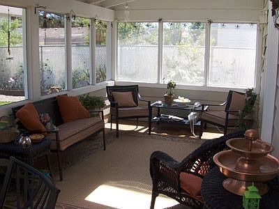 covered screened lanai
