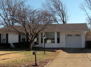 3 Wendy Ln, Saint Peters, MO 63376