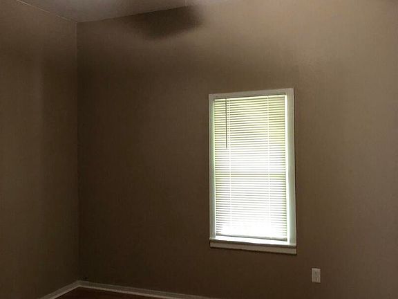 3rd image of 506 S Pine St