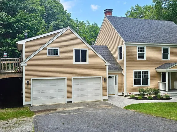 7 Summit Terrace, Falmouth, ME 04105