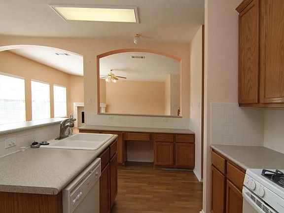 3rd image of 1507 Gardena Canyon Dr