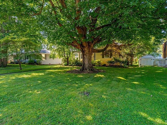 4th image of 2413 Bellemeade Ave