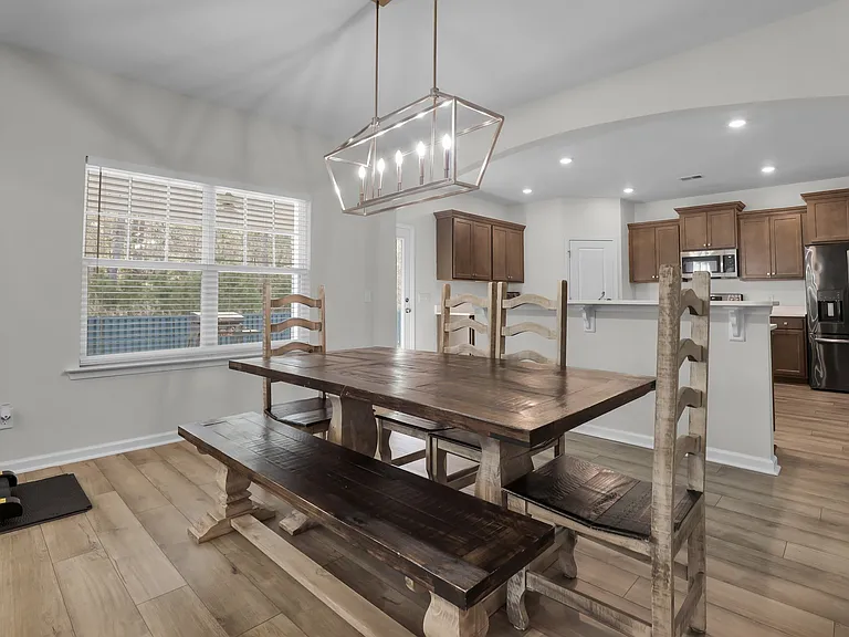 2980 Kingswood Dr — Photo 11