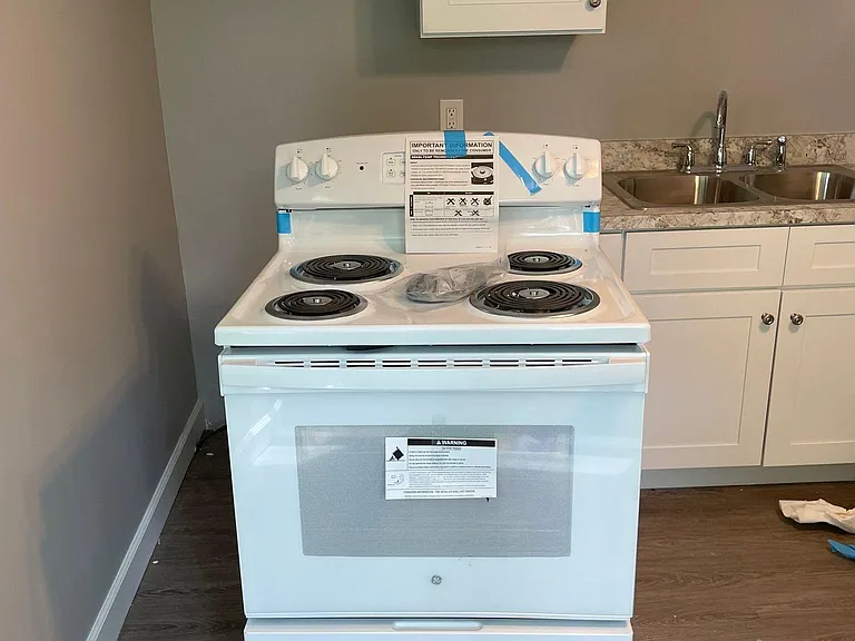1302 E 331st St #2 — Photo 8