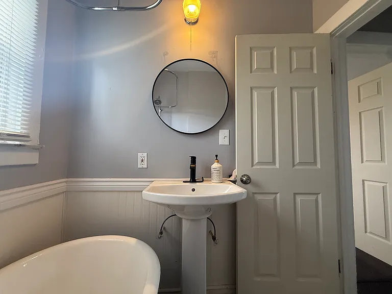 4839 Helen St — Photo 23
