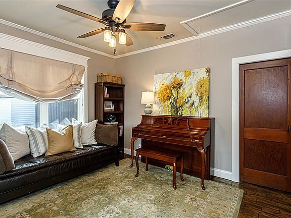 2nd image of 4829 El Campo Ave