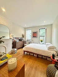 615 East 6th Street, #6A