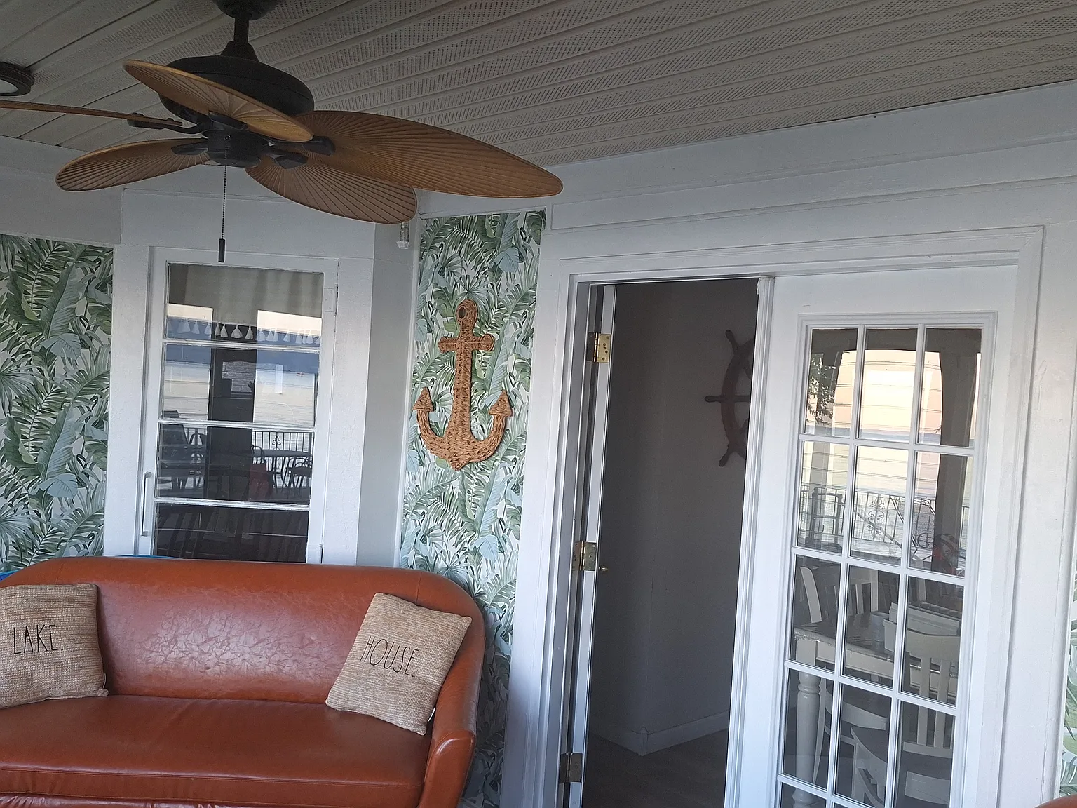 4 bed, 2100 sqft, $2,700 — Photo 3