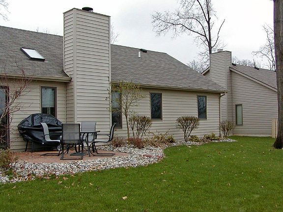 2nd image of 9415 Indian Tree Pl