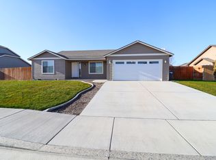 6112 Bulldog Ln, Pasco, WA