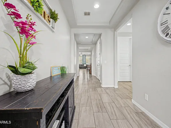 2000 W MADISEN MARIE Avenue, San Tan Valley, AZ 85144