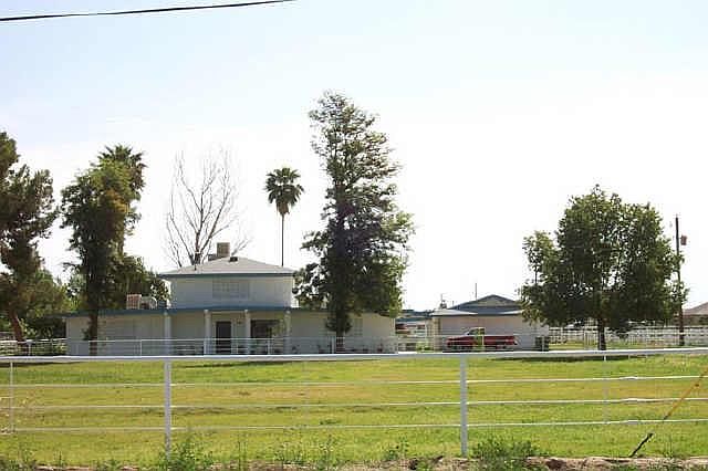 1st image of 21457 S VAL VISTA Road