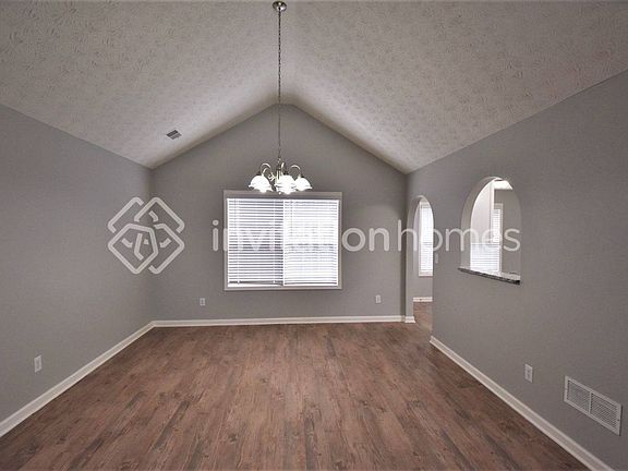 5th image of 3985 Evening Shade Dr