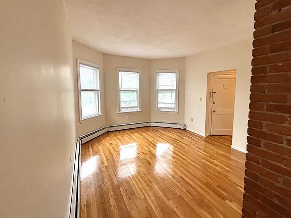 2nd image of 60 Morton Ave Floor 2